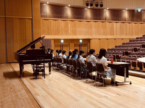 甲府市ピアノ教室発表会の様子