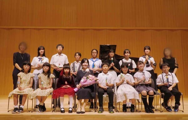 甲府市ピアノ発表会集合写真